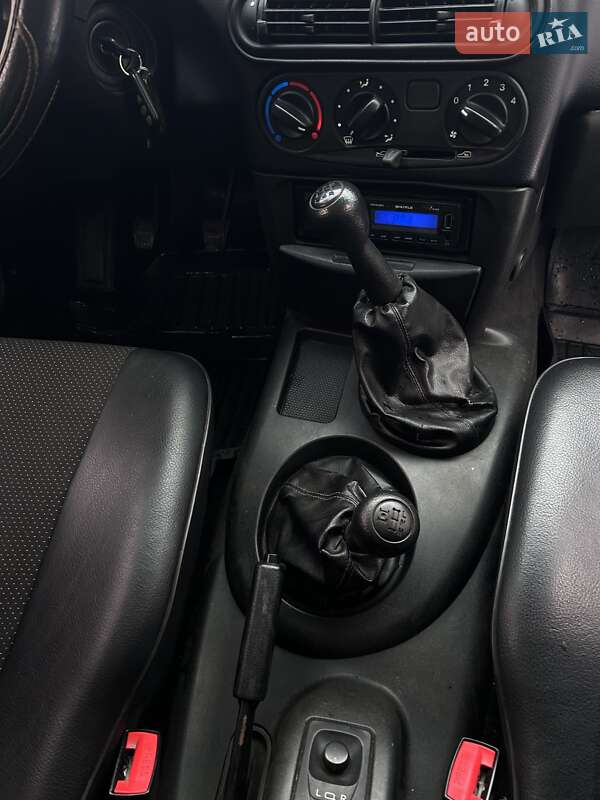 Внедорожник / Кроссовер Chevrolet Niva 2008 в Звягеле