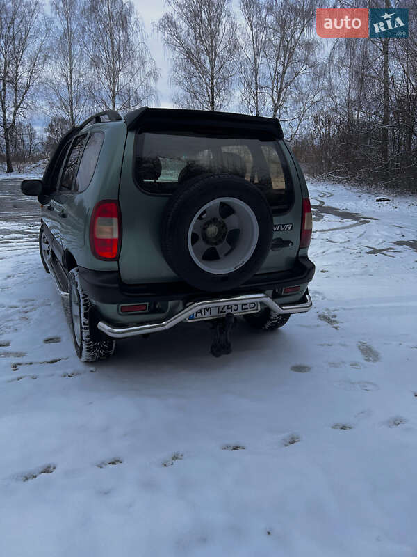 Внедорожник / Кроссовер Chevrolet Niva 2008 в Звягеле