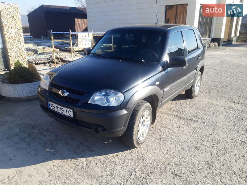 Внедорожник / Кроссовер Chevrolet Niva 2016 в Тячеве фото 8 Внедорожник / Кроссовер Chevrolet Niva 2016 в Тячеве