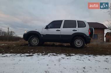 Позашляховик / Кросовер Chevrolet Niva 2011 в Тернополі