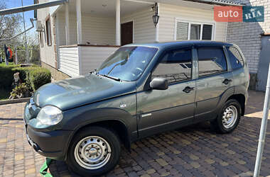 Внедорожник / Кроссовер Chevrolet Niva 2013 в Прилуках