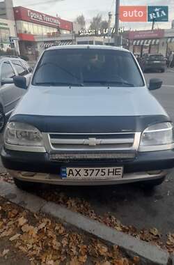 Внедорожник / Кроссовер Chevrolet Niva 2005 в Харькове