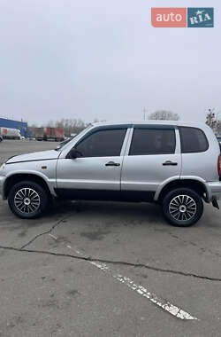 Внедорожник / Кроссовер Chevrolet Niva 2006 в Киеве