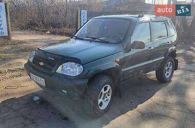 Внедорожник / Кроссовер Chevrolet Niva 2004 в Чернигове