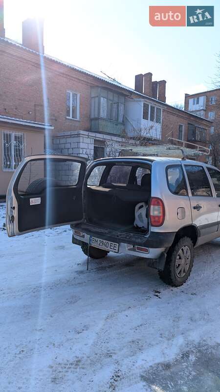 Внедорожник / Кроссовер Chevrolet Niva 2004 в Александрие