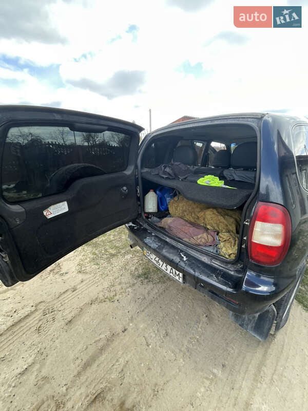 Позашляховик / Кросовер Chevrolet Niva 2006 в Жовкві