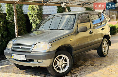 Позашляховик / Кросовер Chevrolet Niva 2005 в Харкові