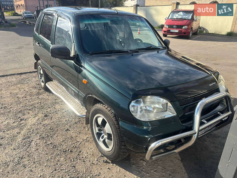 Внедорожник / Кроссовер Chevrolet Niva 2005 в Кривом Роге