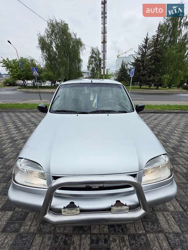 Позашляховик / Кросовер Chevrolet Niva 2007 в Хмельницькому