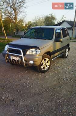 Позашляховик / Кросовер Chevrolet Niva 2005 в Смілі