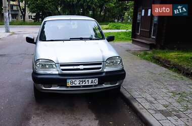Внедорожник / Кроссовер Chevrolet Niva 2004 в Львове