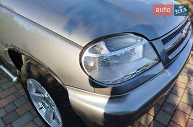 Внедорожник / Кроссовер Chevrolet Niva 2008 в 