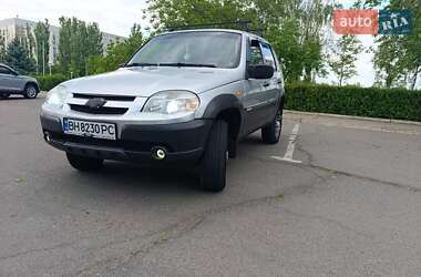 Позашляховик / Кросовер Chevrolet Niva 2011 в Южноукраїнську