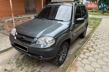 Позашляховик / Кросовер Chevrolet Niva 2012 в Охтирці