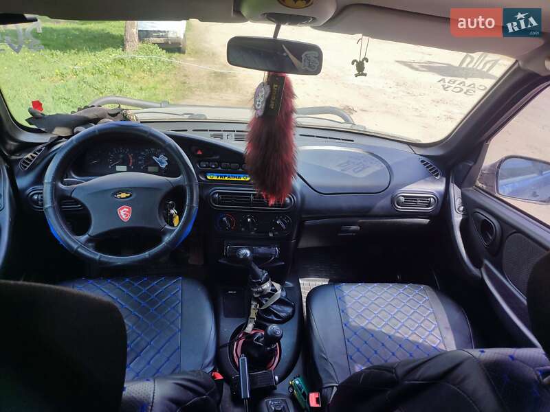 Внедорожник / Кроссовер Chevrolet Niva 2007 в Сумах