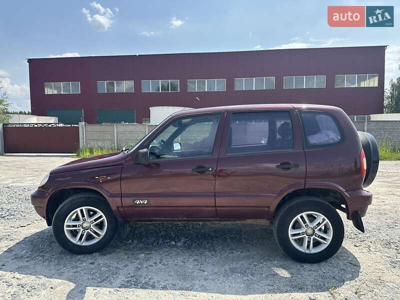 Позашляховик / Кросовер Chevrolet Niva 2005 в Нетішині