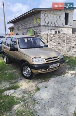 Внедорожник / Кроссовер Chevrolet Niva 2005 в Броварах