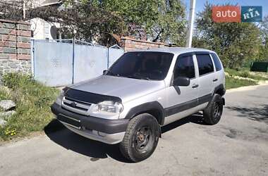 Внедорожник / Кроссовер Chevrolet Niva 2005 в Мирополе
