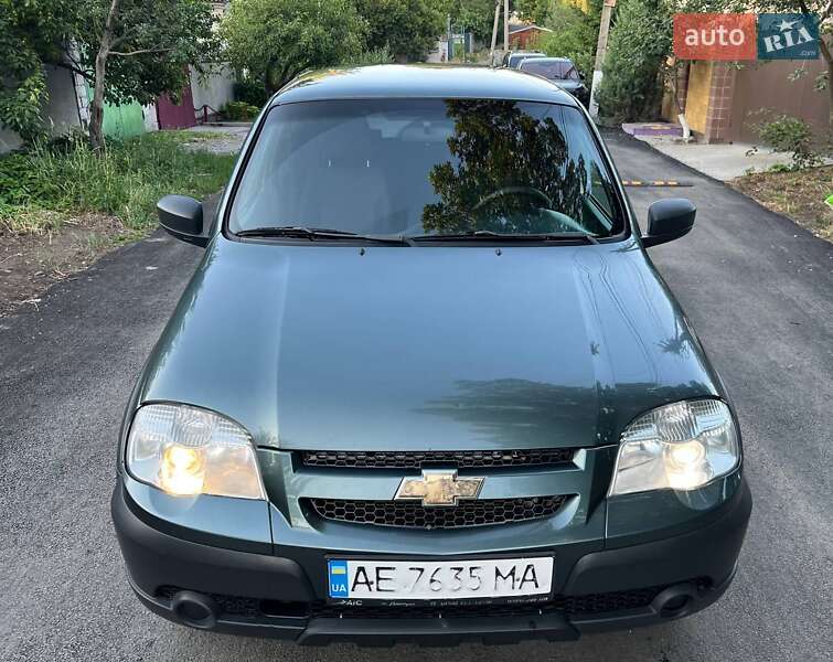 Позашляховик / Кросовер Chevrolet Niva 2019 в Дніпрі