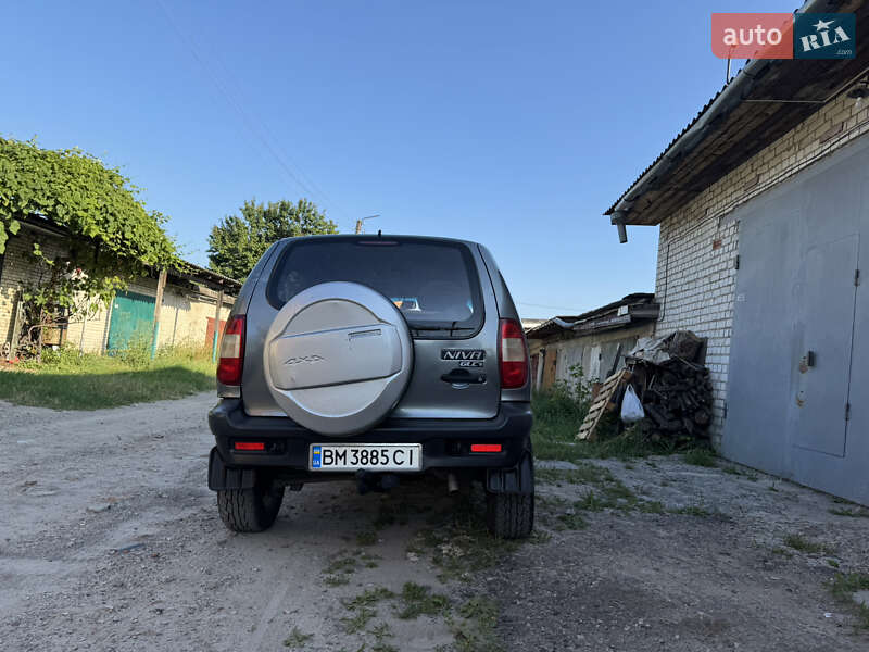 Позашляховик / Кросовер Chevrolet Niva 2007 в Шостці