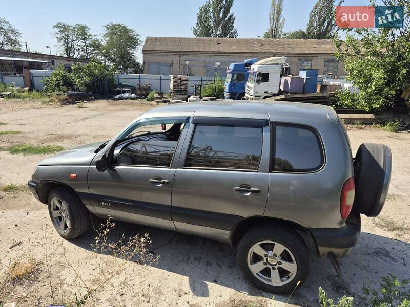 Внедорожник / Кроссовер Chevrolet Niva 2007 в Николаеве
