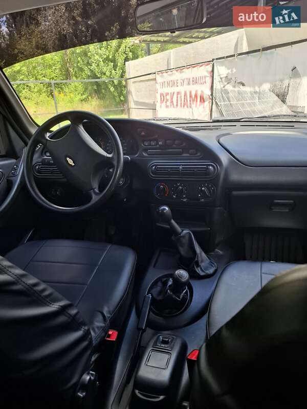 Позашляховик / Кросовер Chevrolet Niva 2008 в Кременчуці