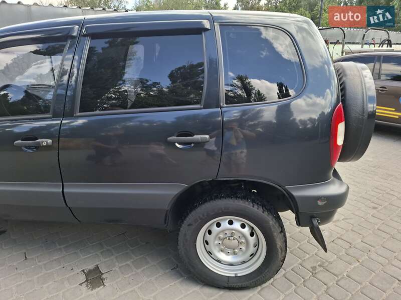 Позашляховик / Кросовер Chevrolet Niva 2008 в Кременчуці