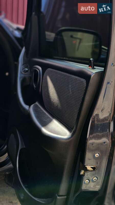 Позашляховик / Кросовер Chevrolet Niva 2008 в Чопі