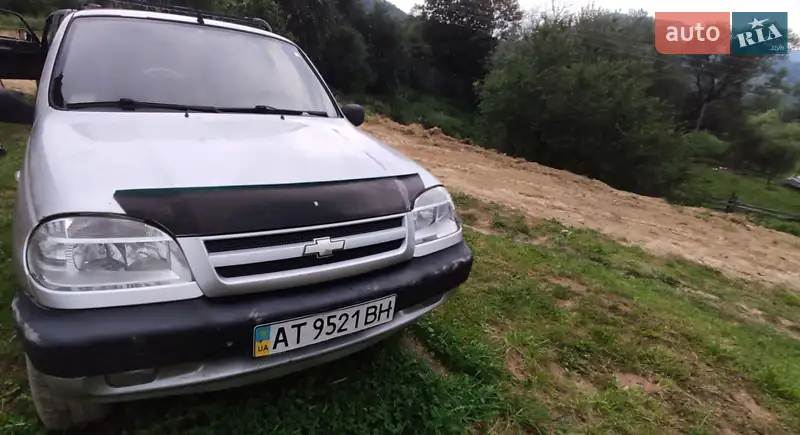 Chevrolet Niva 2005