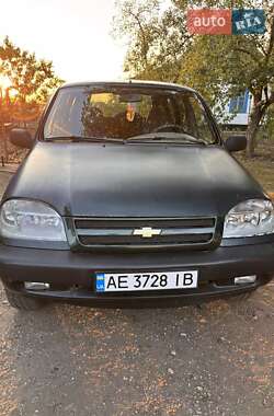 Внедорожник / Кроссовер Chevrolet Niva 2005 в Елизаровом