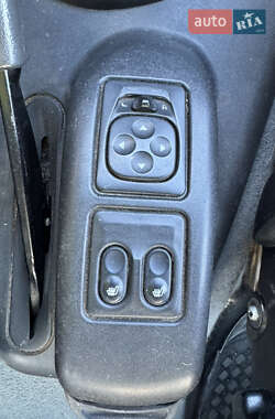 Внедорожник / Кроссовер Chevrolet Niva 2004 в  фото 32 Внедорожник / Кроссовер Chevrolet Niva 2004 в
