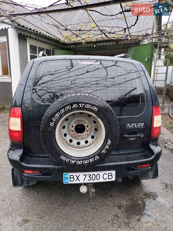 Внедорожник / Кроссовер Chevrolet Niva 2006 в Новой Ушице фото 3 Внедорожник / Кроссовер Chevrolet Niva 2006 в Новой Ушице