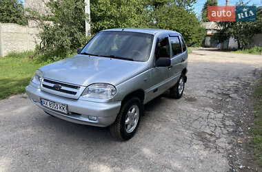 Позашляховик / Кросовер Chevrolet Niva 2006 в Харкові