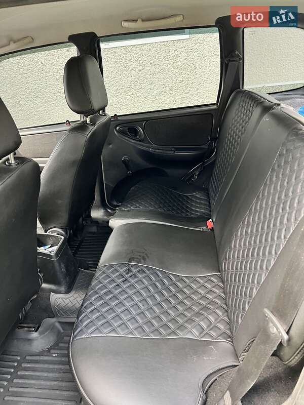 Позашляховик / Кросовер Chevrolet Niva 2018 в Перегінське