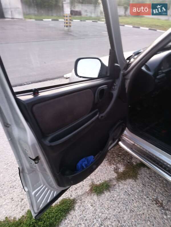 Позашляховик / Кросовер Chevrolet Niva 2006 в Харкові