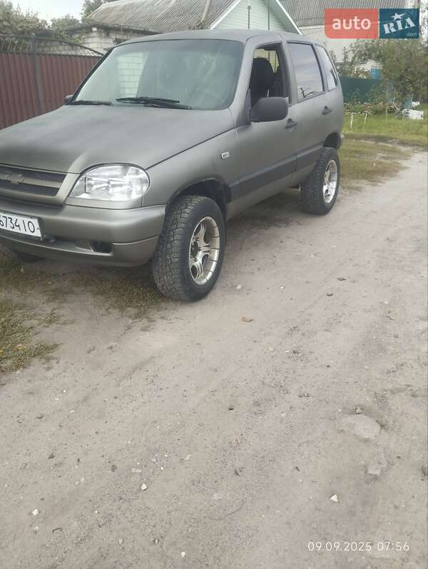 Chevrolet Niva 2004 Chevrolet Niva 2004