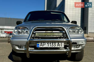 Внедорожник / Кроссовер Chevrolet Niva 2008 в 