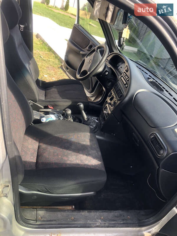 Позашляховик / Кросовер Chevrolet Niva 2006 в Борисполі