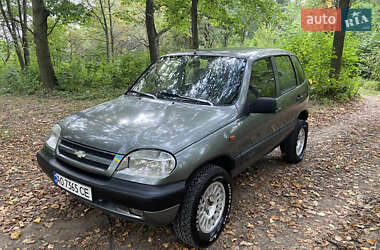 Внедорожник / Кроссовер Chevrolet Niva 2005 в Калуше