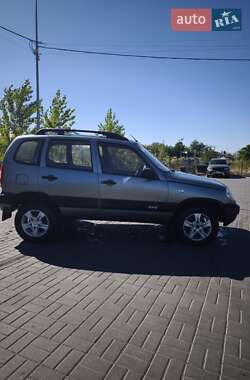 Внедорожник / Кроссовер Chevrolet Niva 2006 в  фото 7 Внедорожник / Кроссовер Chevrolet Niva 2006 в
