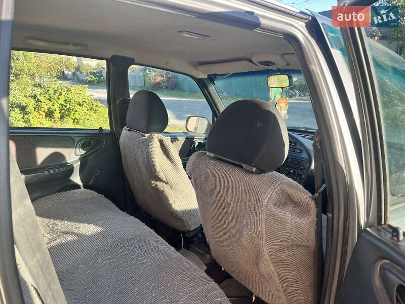 Позашляховик / Кросовер Chevrolet Niva 2006 в Хмельницькому