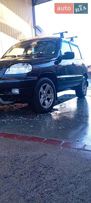 Внедорожник / Кроссовер Chevrolet Niva 2007 в Ярмолинцах