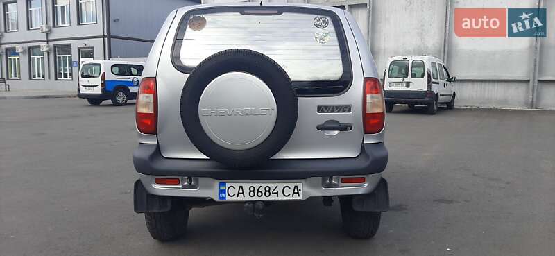 Позашляховик / Кросовер Chevrolet Niva 2005 в Черкасах фото 10 Позашляховик / Кросовер Chevrolet Niva 2005 в Черкасах