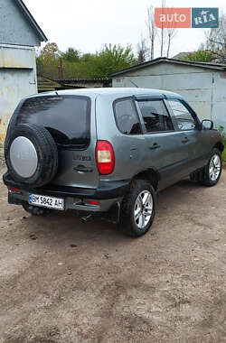 Позашляховик / Кросовер Chevrolet Niva 2006 в  фото 5 Позашляховик / Кросовер Chevrolet Niva 2006 в