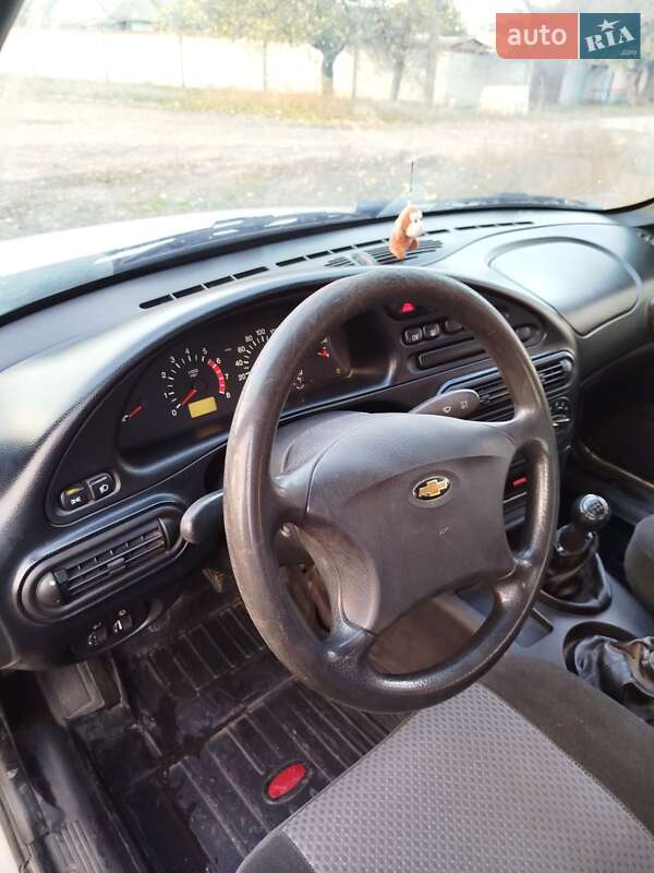 Внедорожник / Кроссовер Chevrolet Niva 2007 в Харькове фото 5 Внедорожник / Кроссовер Chevrolet Niva 2007 в Харькове