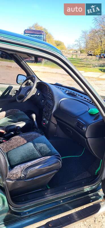 Позашляховик / Кросовер Chevrolet Niva 2004 в Болграді