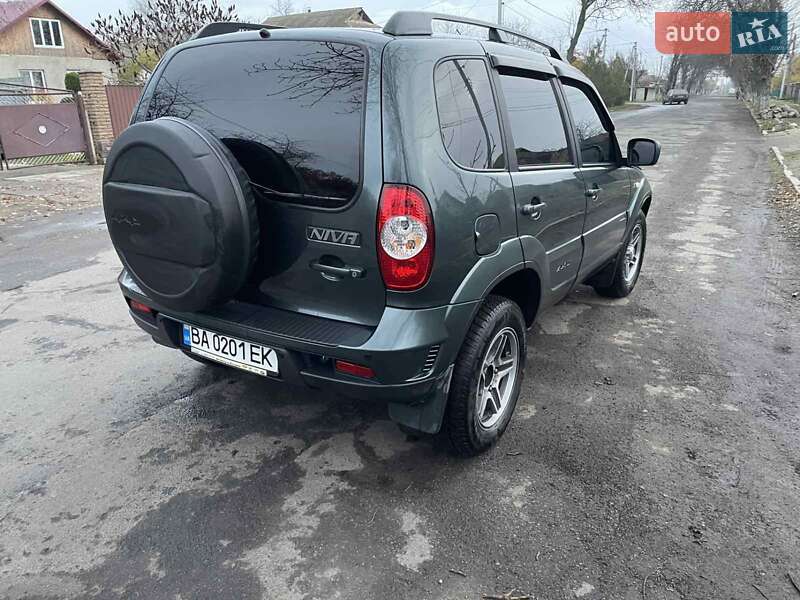 Позашляховик / Кросовер Chevrolet Niva 2020 в Благовіщенську