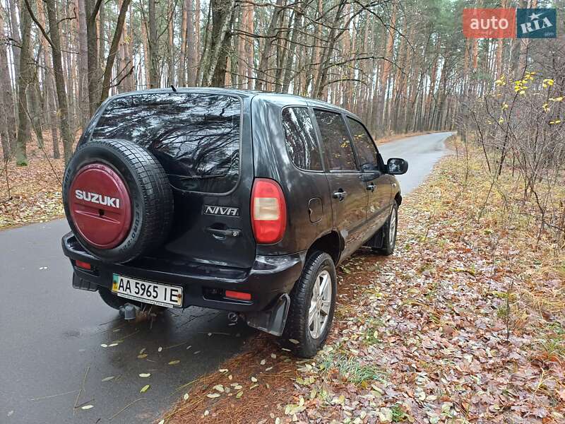 Внедорожник / Кроссовер Chevrolet Niva 2006 в Киеве