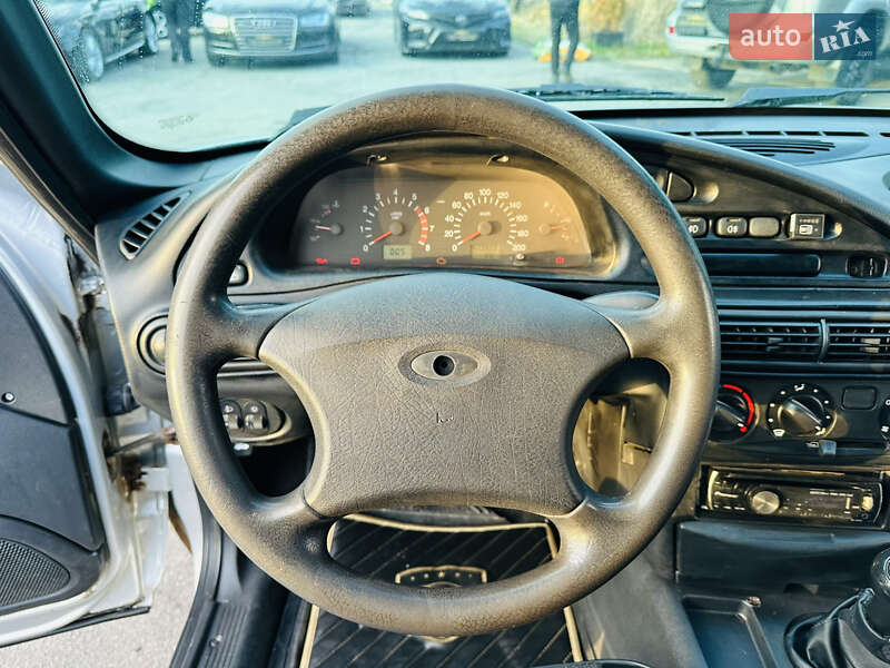 Внедорожник / Кроссовер Chevrolet Niva 2008 в Харькове