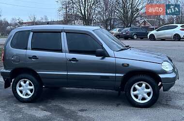 Внедорожник / Кроссовер Chevrolet Niva 2006 в Лубнах